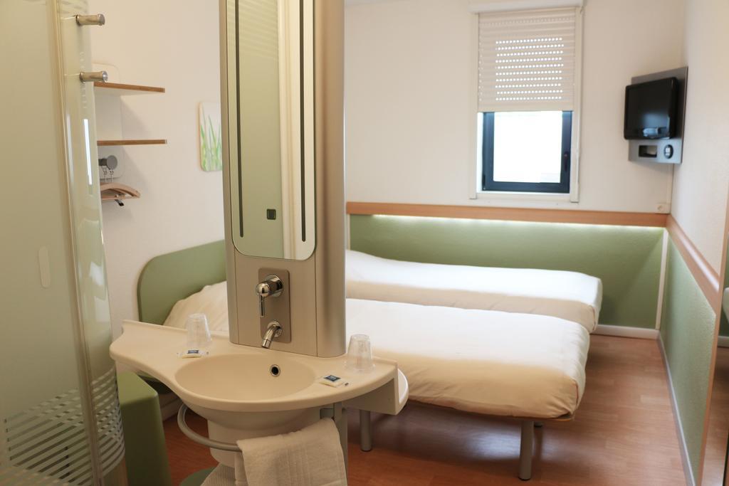 Ibis Budget Castelnaudary - A61 客房 照片