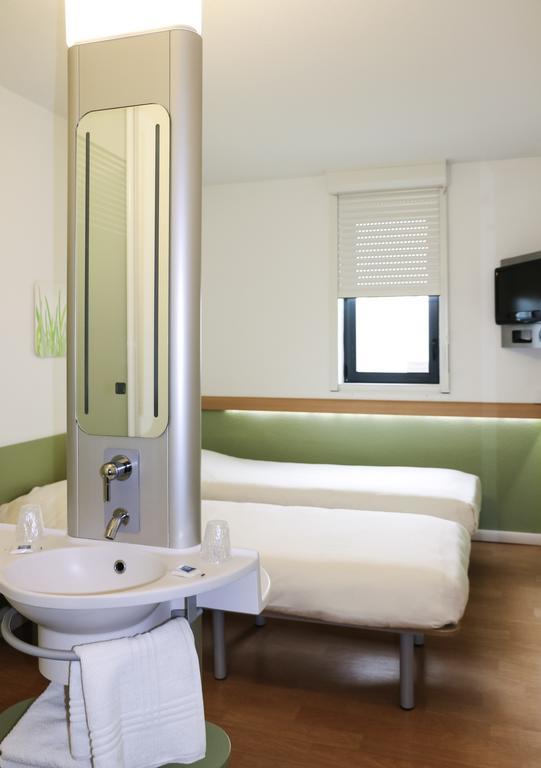 Ibis Budget Castelnaudary - A61 客房 照片